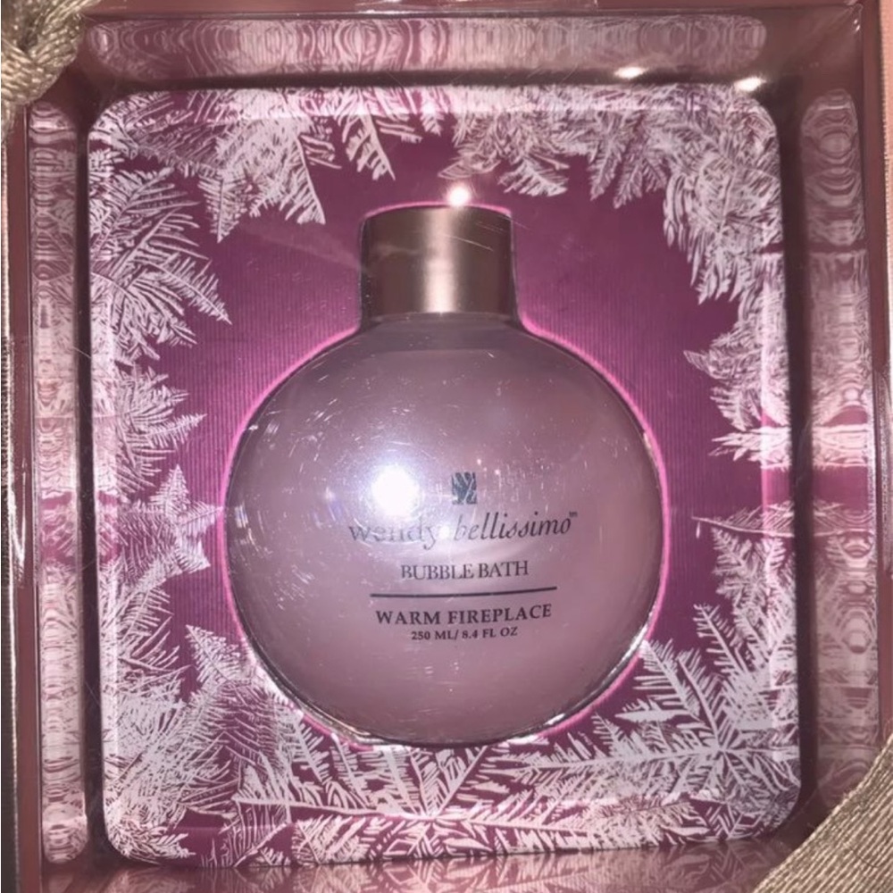 RARE Wendy Bellissimo Luxurious Bubble Bath Ornament  Warm Fireplace Fragrance